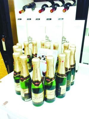小瓶裝葡萄酒難成市場主流(組圖)_網(wǎng)易新聞